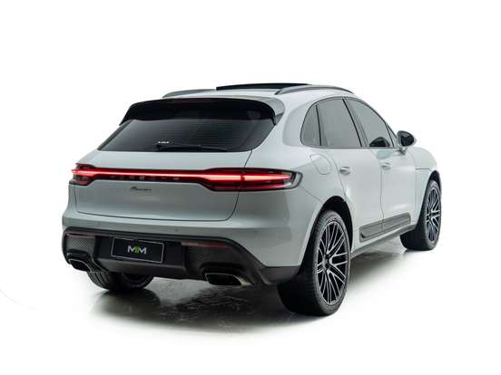 PORSCHE-MACAN-2023