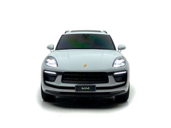 PORSCHE-MACAN-2023