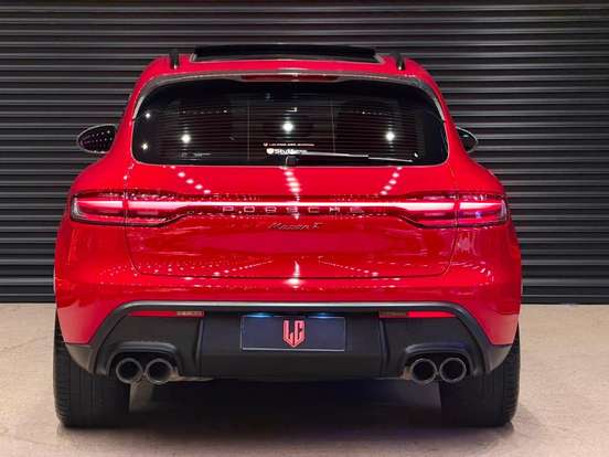 PORSCHE-MACAN-2024
