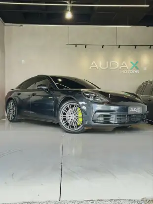 PORSCHE-PANAMERA-2018