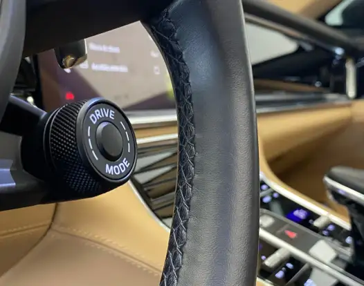 PORSCHE-PANAMERA-2021