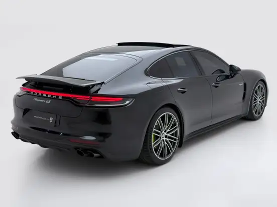 PORSCHE-PANAMERA-2022