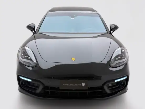 PORSCHE-PANAMERA-2022