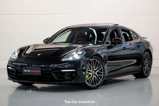 PORSCHE-PANAMERA-2023