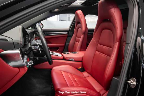 PORSCHE-PANAMERA-2023