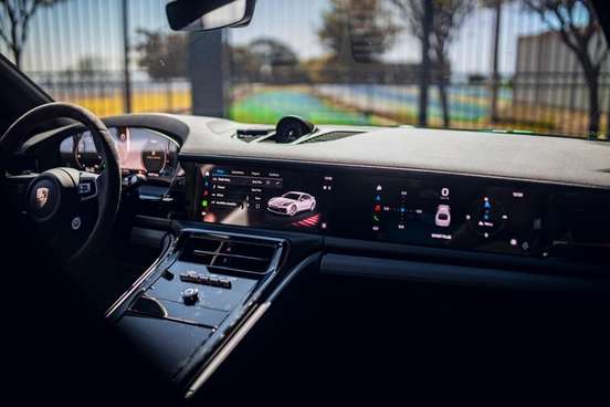 PORSCHE-PANAMERA-2025