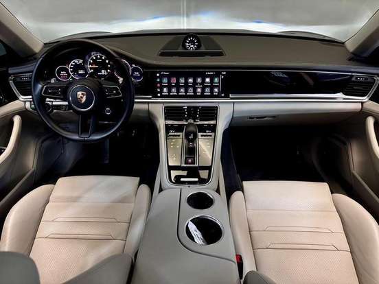 PORSCHE-PANAMERA-2023