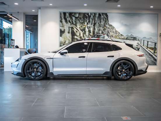 PORSCHE-TAYCAN-4S CROSS TURISMO ELÉTRICO PORSCHE-TAYCAN-2024