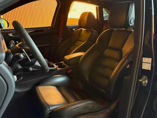 PORSCHE-MACAN-2.0 TURBO GASOLINA PDK PORSCHE-MACAN-2022