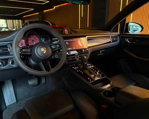 PORSCHE-MACAN-2022