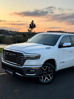 RAM 1500 3.0 HURRICANE 6 BITURBO GASOLINA LARAMIE CD 4X4 AUTOMÁTICO RAM 1500 3.0 HURRICANE 6 BITURBO GASOLINA LARAMIE CD 4X4 AUTOMÁTICO