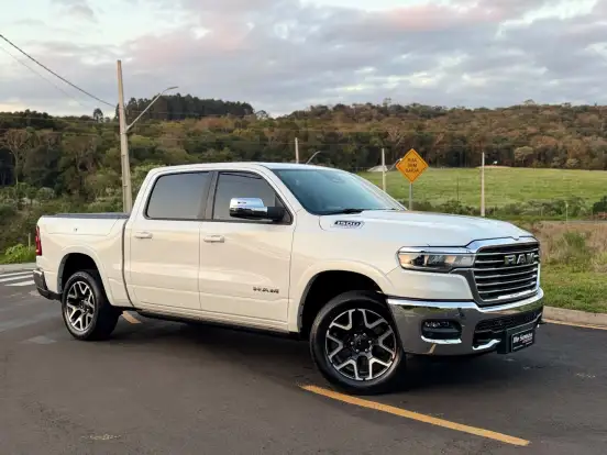 RAM-1500-3.0 HURRICANE 6 BITURBO GASOLINA LARAMIE CD 4X4 AUTOMÁTICO RAM-1500-2024