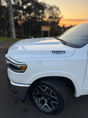 RAM-1500-3.0 HURRICANE 6 BITURBO GASOLINA LARAMIE CD 4X4 AUTOMÁTICO RAM-1500-2024