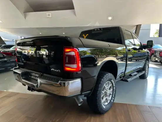 RAM-2500-6.7 I6 TURBO DIESEL LARAMIE CD 4X4 AUTOMÁTICO RAM-2500-2023