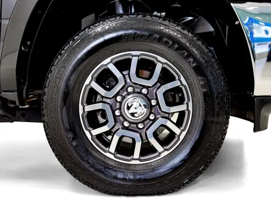 RAM-3500-6.7 I6 TURBO DIESEL LIMITED LONGHORN CD 4X4 AUTOMÁTICO RAM-3500-2022
