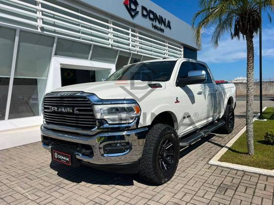 RAM 3500 6.7 I6 TURBO DIESEL LARAMIE CD 4X4 AUTOMÁTICO