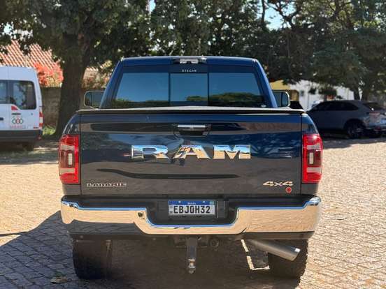 RAM-3500-6.7 I6 TURBO DIESEL LARAMIE CD 4X4 AUTOMÁTICO RAM-3500-2022