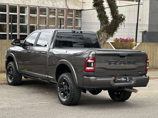 RAM-3500-6.7 I6 TURBO DIESEL LARAMIE NIGHT EDITION CD 4X4 AUTOMÁTICO RAM-3500-2022