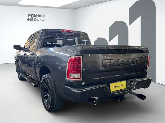 RAM-CLASSIC-5.7 V8 GASOLINA LARAMIE CD 4X4 AUTOMÁTICO RAM-CLASSIC-2022