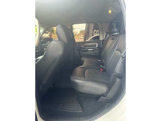 RAM-CLASSIC-5.7 V8 GASOLINA LARAMIE CD 4X4 AUTOMÁTICO RAM-CLASSIC-2023