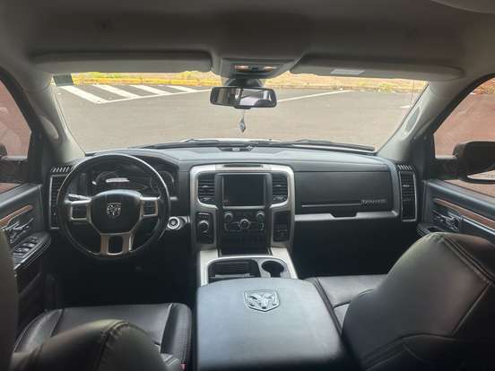 RAM-CLASSIC-5.7 V8 GASOLINA LARAMIE CD 4X4 AUTOMÁTICO RAM-CLASSIC-2023