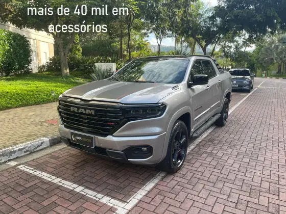 RAM RAMPAGE 2.0 HURRICANE 4 TURBO GASOLINA R/T 4X4 AUTOMÁTICO