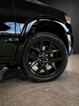 RAM-1500-3.0 HURRICANE 6 BITURBO GASOLINA LARAMIE NIGHT EDITION CD 4X4 AUTOMÁTICO RAM-1500-2024