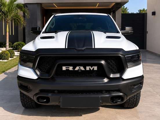 RAM-1500-5.7 V8 GASOLINA REBEL CD 4X4 AUTOMÁTICO RAM-1500-2023
