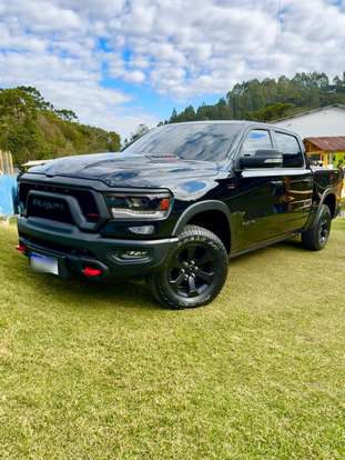 RAM-1500-5.7 V8 GASOLINA REBEL CD 4X4 AUTOMÁTICO RAM-1500-2021