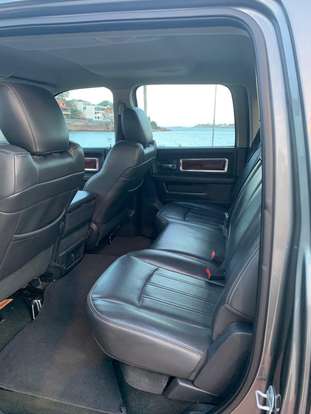 RAM-2500-6.7 LARAMIE 4X4 CD I6 TURBO DIESEL 4P AUTOMÁTICO RAM-2500-2012