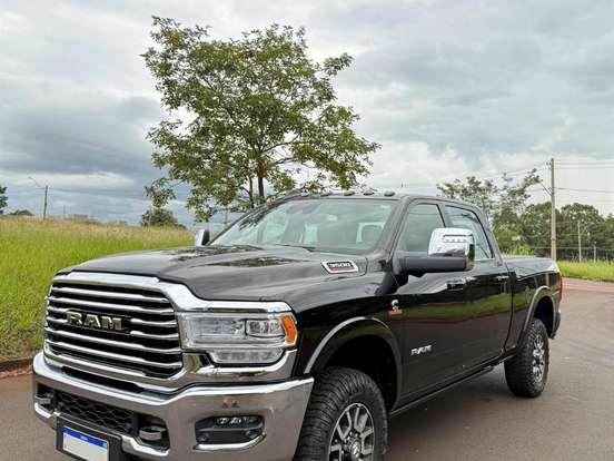 RAM-3500-6.7 I6 TURBO DIESEL LIMITED LONGHORN CD 4X4 AUTOMÁTICO RAM-3500-2023