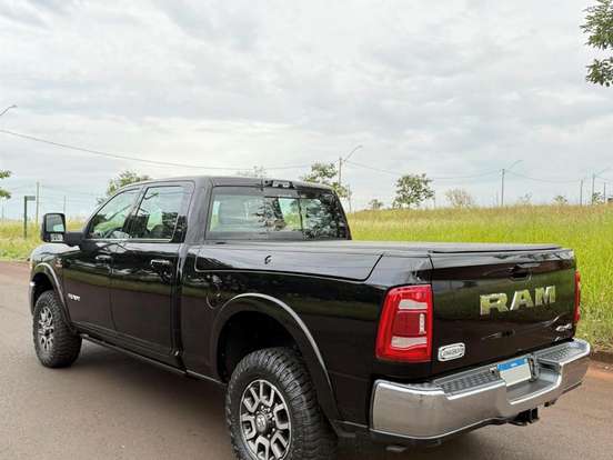 RAM-3500-6.7 I6 TURBO DIESEL LIMITED LONGHORN CD 4X4 AUTOMÁTICO RAM-3500-2023