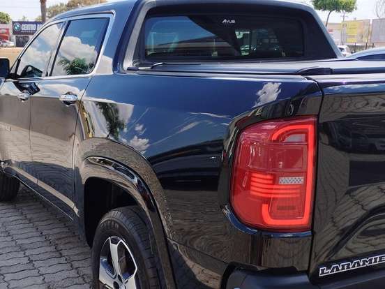 RAM-RAMPAGE-2.0 HURRICANE 4 TURBO GASOLINA LARAMIE 4X4 AUTOMÁTICO RAM-RAMPAGE-2023