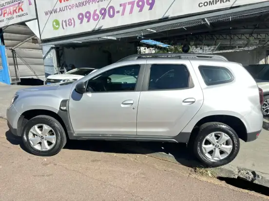 RENAULT-DUSTER-2021