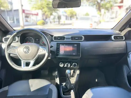RENAULT-DUSTER-2021