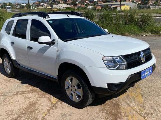 RENAULT-DUSTER-2017