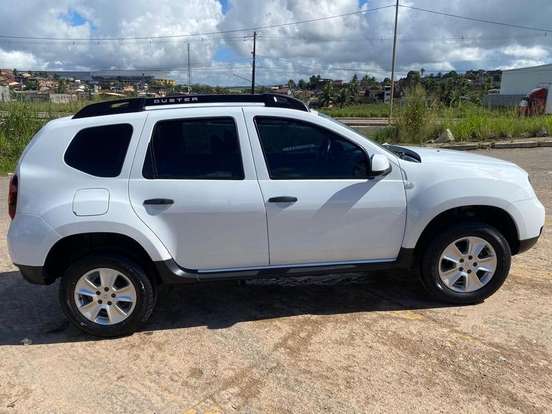 RENAULT-DUSTER-2017