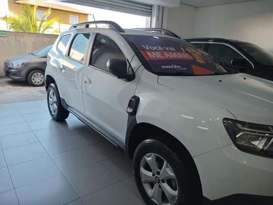 RENAULT-DUSTER-2025