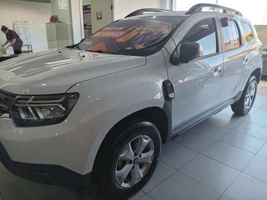 RENAULT-DUSTER-2025