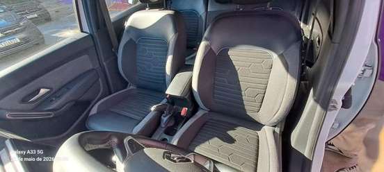 RENAULT-DUSTER-2024