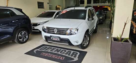 RENAULT-DUSTER-2014