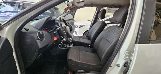 RENAULT-DUSTER-2014
