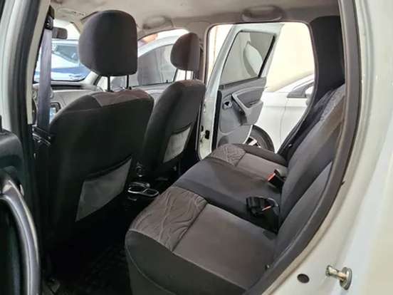 RENAULT-DUSTER-2.0 TECH ROAD II 4X2 16V FLEX 4P AUTOMÁTICO RENAULT-DUSTER-2014