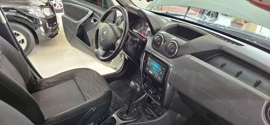 RENAULT-DUSTER-2014