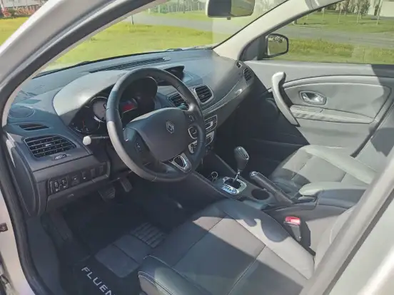 RENAULT-FLUENCE-2015