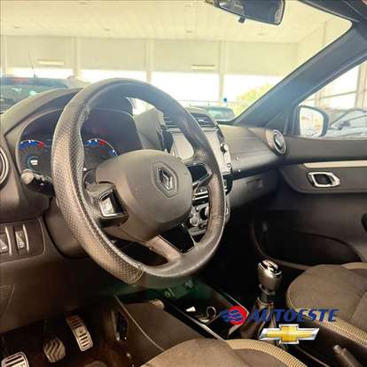 RENAULT-KWID-2022