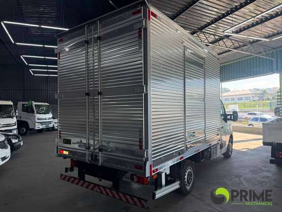 RENAULT-MASTER-2026