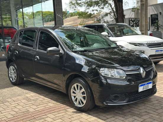 RENAULT-SANDERO-2016