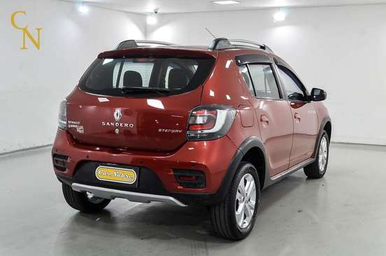 RENAULT-SANDERO-2019