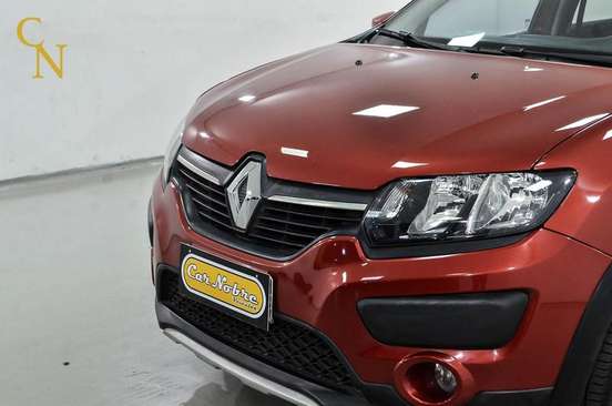 RENAULT-SANDERO-2019